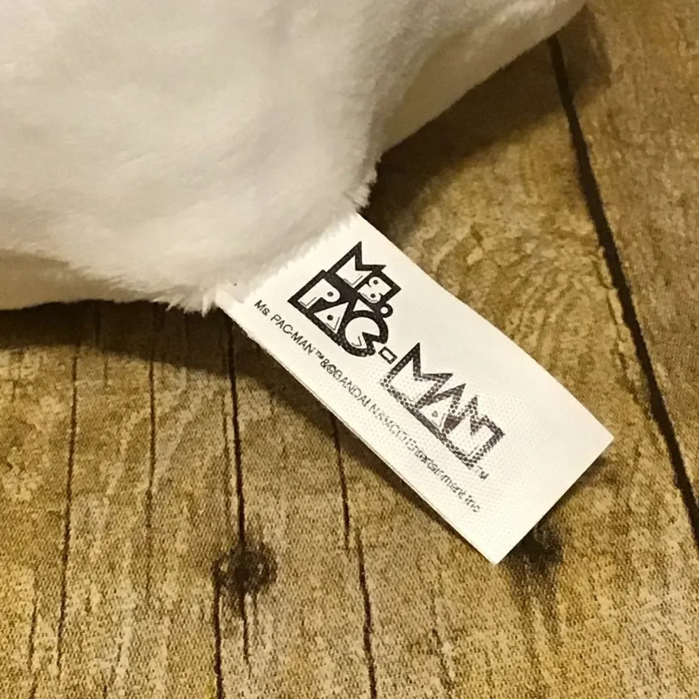 N/A white ghost